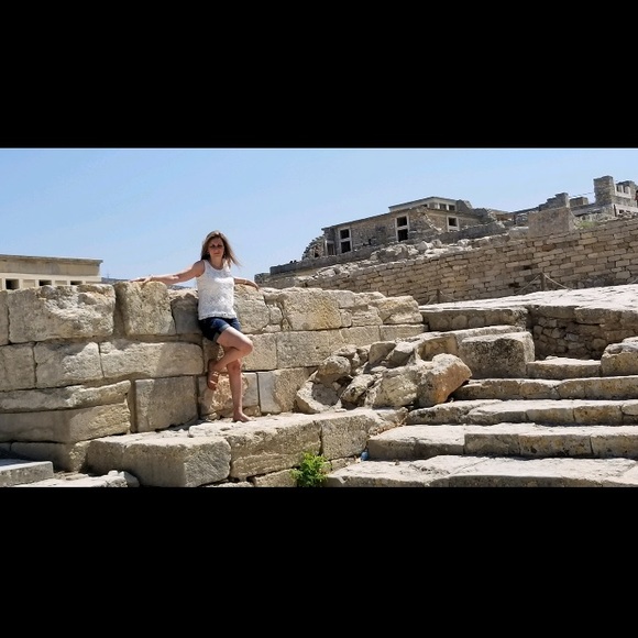 Meet your Posher, in Women's Fashion! - Picture 4 of 4